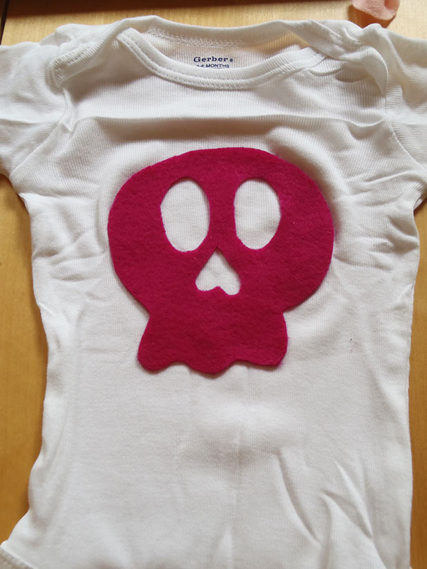 Hand-Sewn Felt Embroidered Baby Onesies: Tutorial | Crafty Little Secret…
